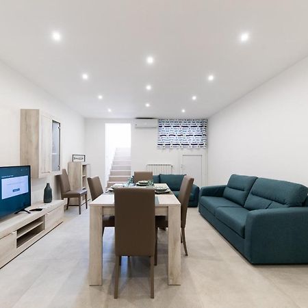 Plume Apartment By Wonderful Italy Bari Esterno foto